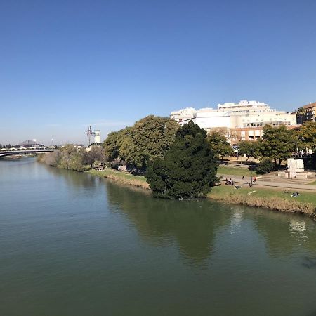 Apartamento al lado del río Sevilha Exterior foto