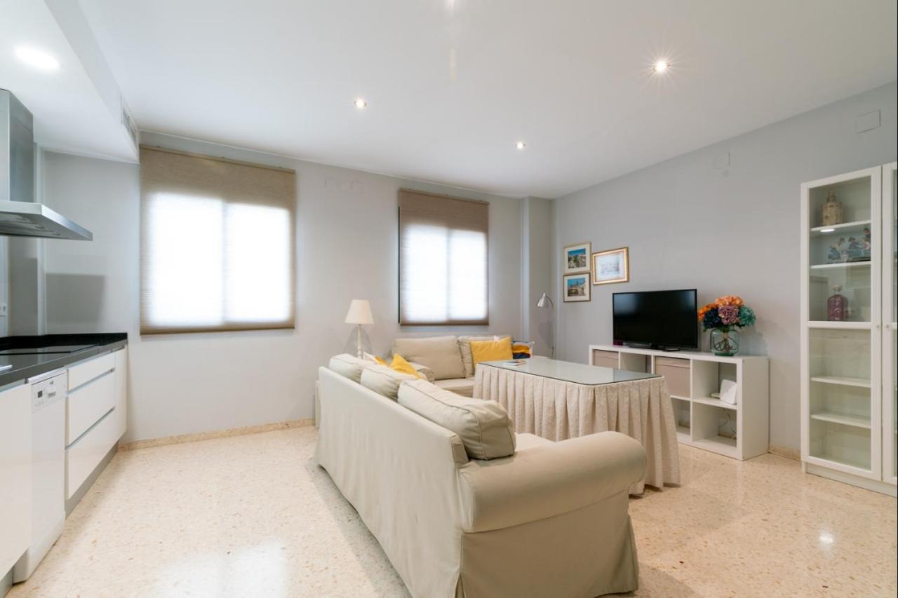 Apartamento al lado del río Sevilha Exterior foto