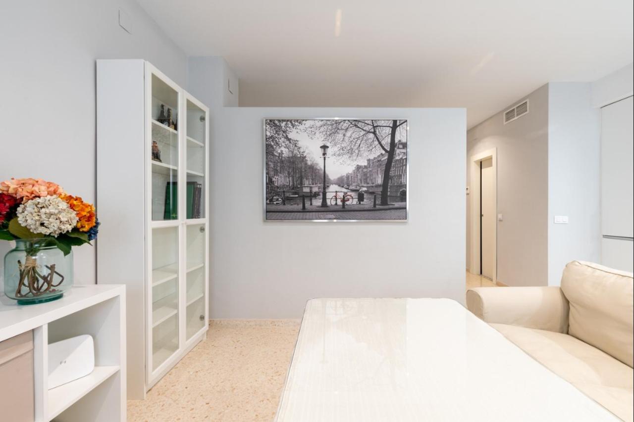 Apartamento al lado del río Sevilha Exterior foto